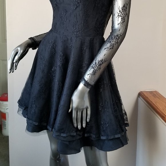 Black Lace Sexy Dress - Picture 5 of 6